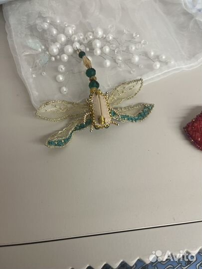 Брошь из бисера
