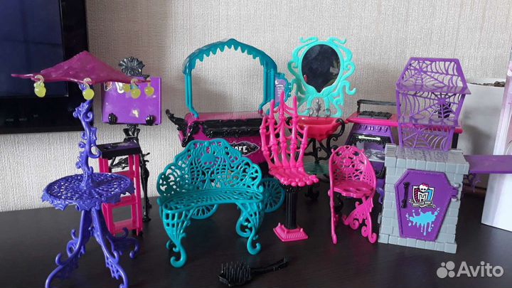 Мебель Монстр хай