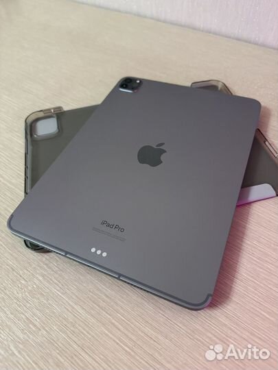 iPad Pro 11 2023 128gb M2 Sim cellular