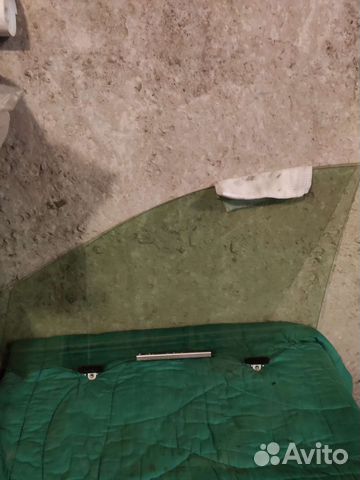 Стекло боковое Toyota Rav4