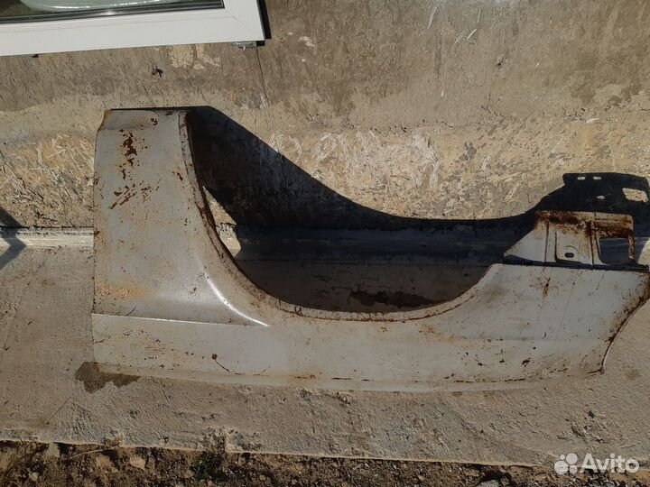 Крыло переднее левое 3110