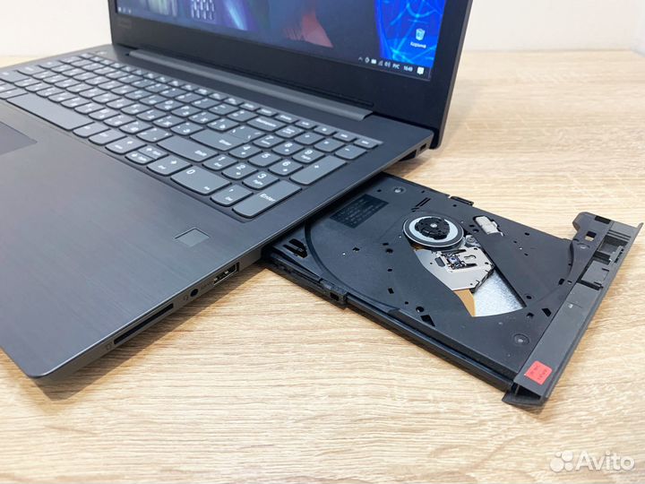 Как новый Lenovo i5-7200/12GB DDR4/SSD/Full-HD