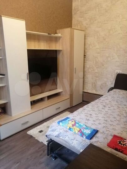 Комната 100 м² в 5-к., 2/2 эт.