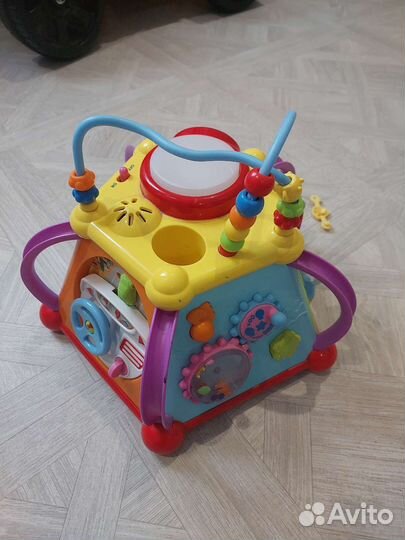 Развивающие игрушки бизиборд