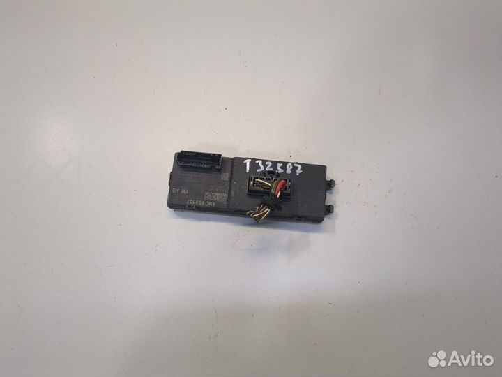 Блок управления доводчика Audi A4 (B9), 2016