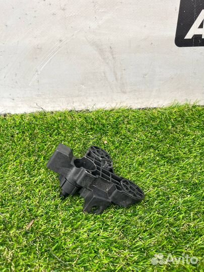 Ручка открывания капота Ford Explorer 6 U625 2020