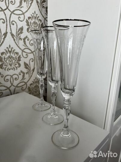 Бокалы для шампанского