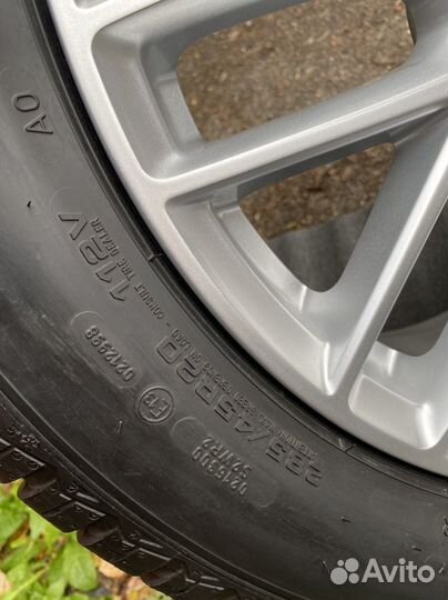 R20 Goodyear UltraGrip Performance SUV Gen-1 285/45, PCD 5x112 DIA 66.5