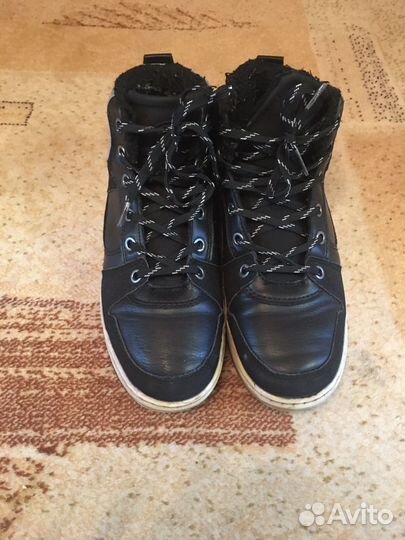 Ботинки на мальчика 36-37