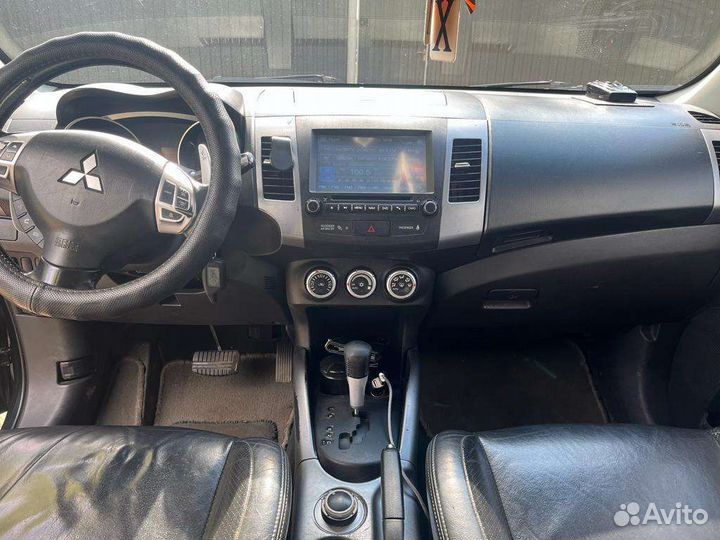 Mitsubishi Outlander 3.0 AT, 2007, 280 000 км