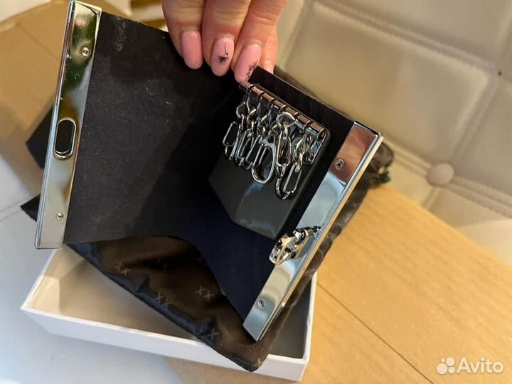 Ключница для 6 ключей