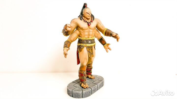 Коллекционна фигурка Goro из вселенной MK