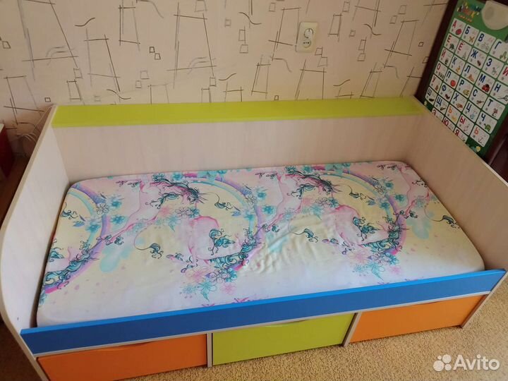 Детская кровать от 3 лет с бортиком