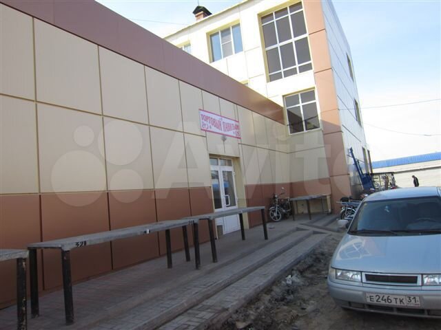 Торговая площадь 1 678,3 м²