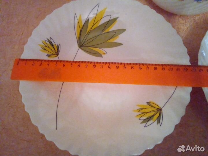 Тарелки посуда