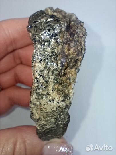 Кордиерит (иолит)