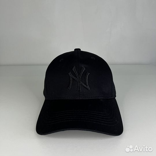 Кепка New Era черная