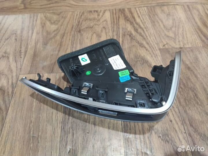 Дефлектор воздушный передний правый Ford Focus CB8