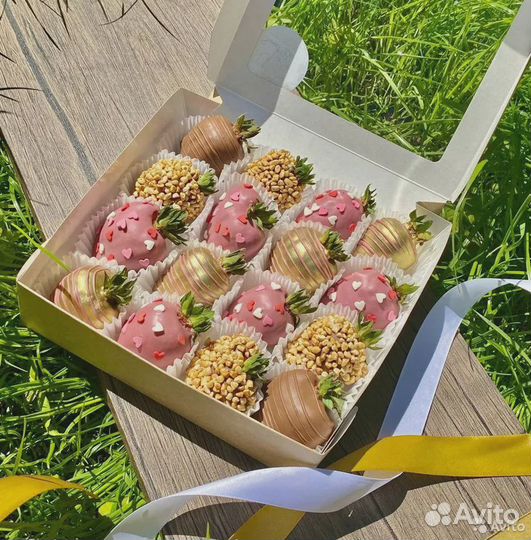 Клубника в шоколаде с доставкой по Москве Любимой