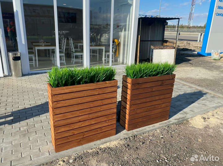 Уличный ящик для цветов и композиций