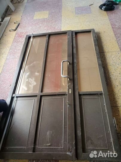 Дверь входная металлическая