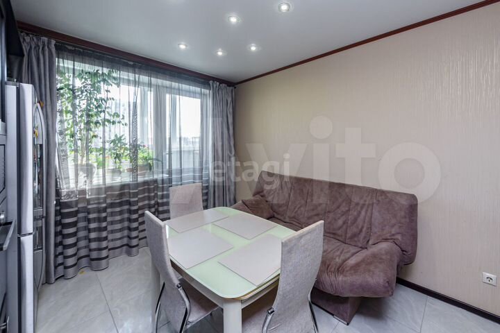 2-к. квартира, 75,9 м², 13/20 эт.