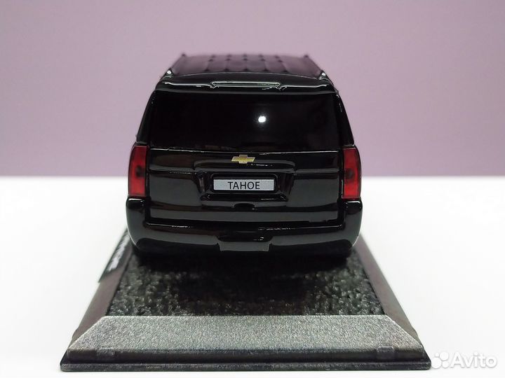 1:43 Chevrolet Tahoe Black