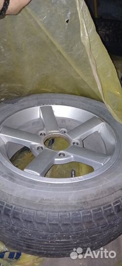 R16 Yokohama A349 215/65, PCD 5x139.7 DIA 98.6