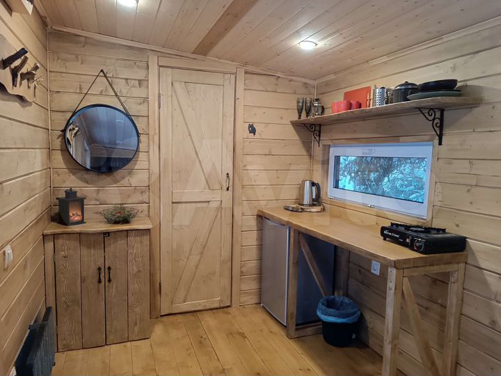 Дом 15 м² на участке 30 сот.