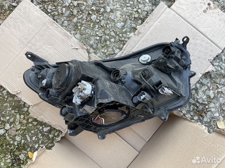 Фара левая Led Toyota Rav 4 CA40