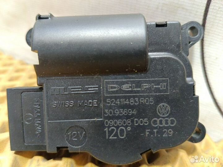 Сервопривод заслонок печки Audi Q7 4L casa 2008