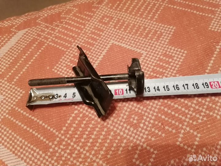 Крепление для запаски для банана