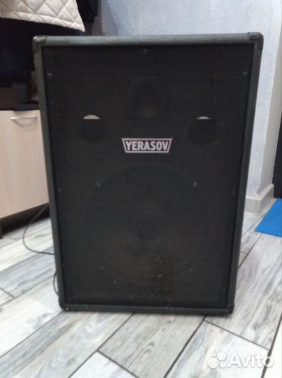 Гитарный комбоусилитель yerasov KEYamp r3