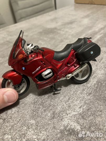 Модель мотоцикла BMW R1100