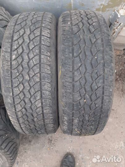 Yokohama Geolandar H/T-S G051 215/65 R17