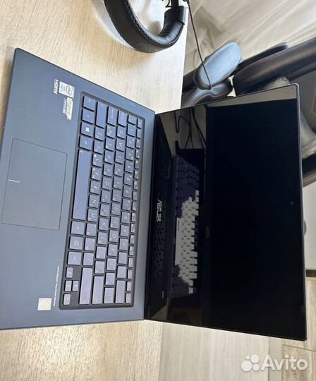Стеклянный Ultrabook Asus i7 4k