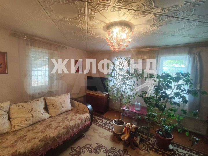 Дом 49 м² на участке 7 сот.