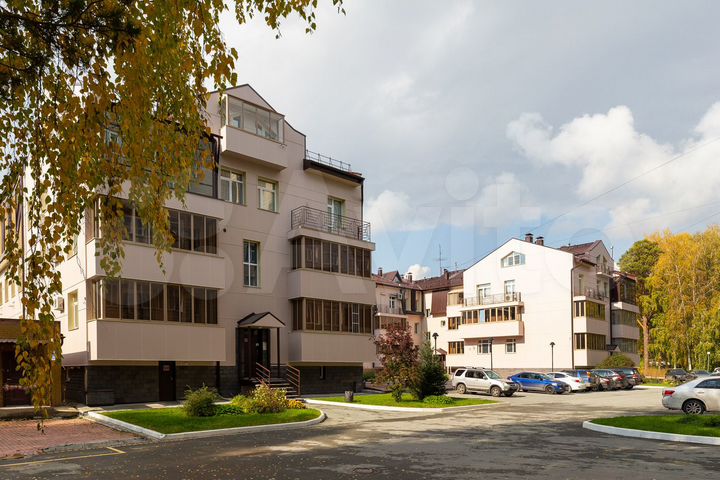 4-к. квартира, 160 м², 2/3 эт.