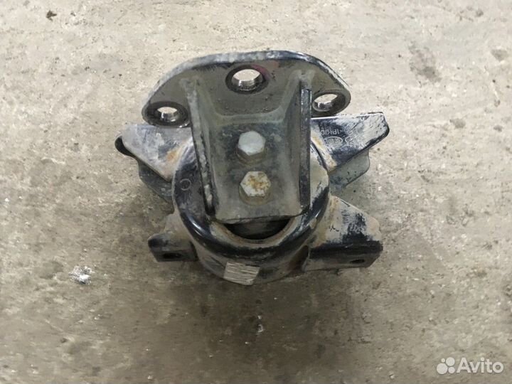 Опора двигателя левая (Kia Venga)