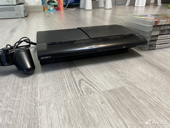 Sony PS3 super slim