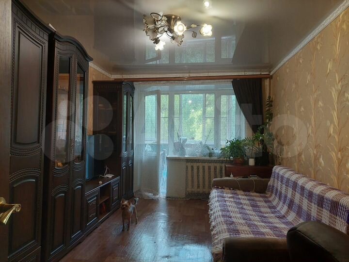 3-к. квартира, 60 м², 2/5 эт.