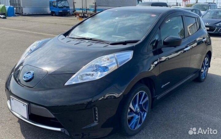 Педаль подачи топлива передняя Nissan Leaf AZE0