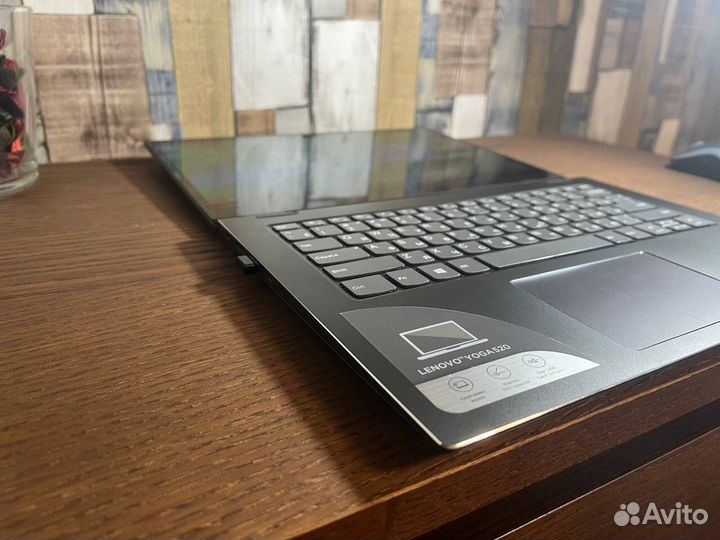 Ноутбук lenovo yoga 520