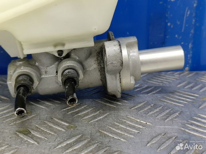 Главный тормозной цилиндр Peugeot 301 DD 1.6 NFP