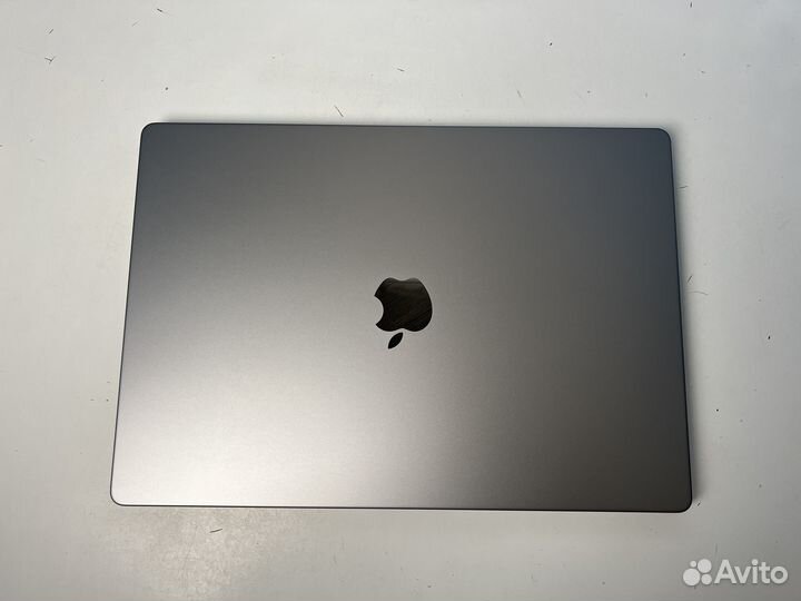 MacBook Pro 16 2023 M2 Pro 512Gb Новый, 23 цикла