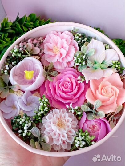 Цветочная композиция из мыла ручной работы