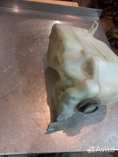 Бачок омывателя лобового стекла Audi A3 8L