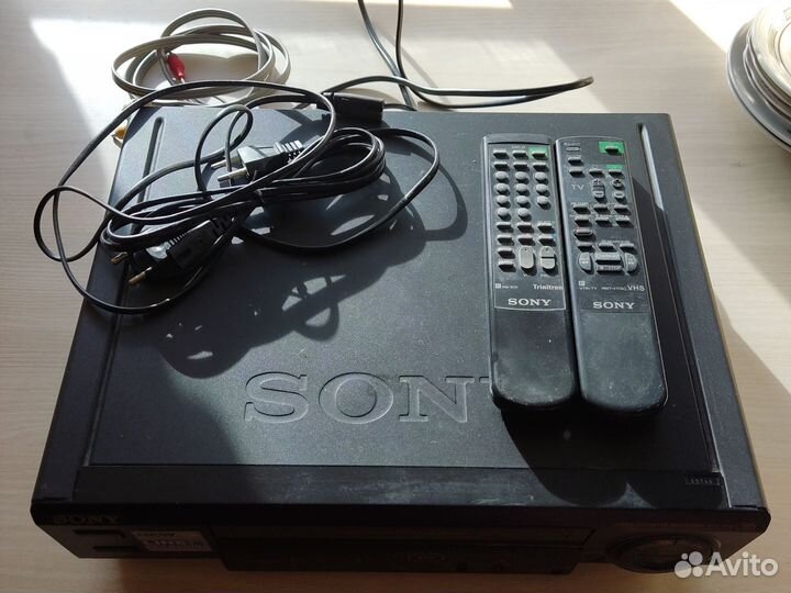 Видеомагнитофон sony