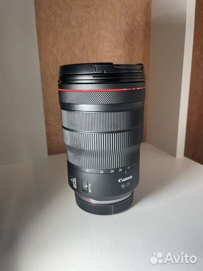 Объектив Canon