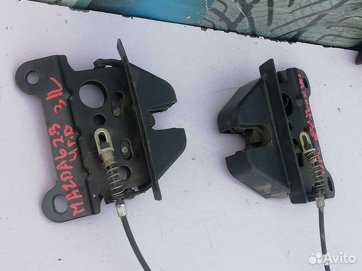 Замок спинки заднего сиденья Mazda 6 (GG) 2002-200